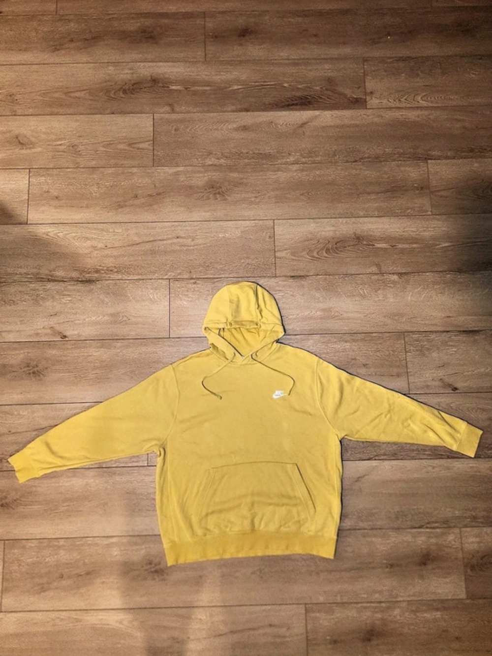 Nike Club Fleece Sportswear Yellow Embroidered Logo Hoodie Men's Size Xtra Large